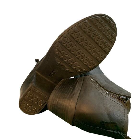 Teva Anaya Waterproof Bootie Black Leather Size 8.5 Item #6224363 - Picture 5 of 6